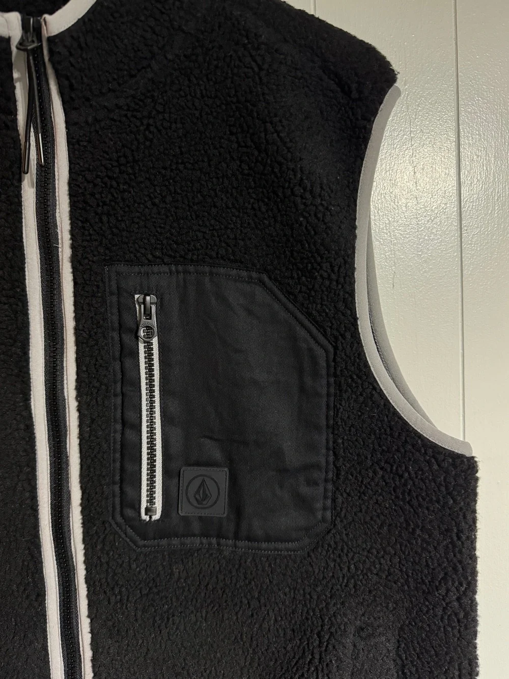 Volcom Black Fleece Vest Full Zip Sherpa Cozy Business Casual